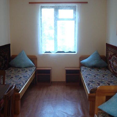 Hôtel Usadba Chayka à Kurortne  Extérieur photo