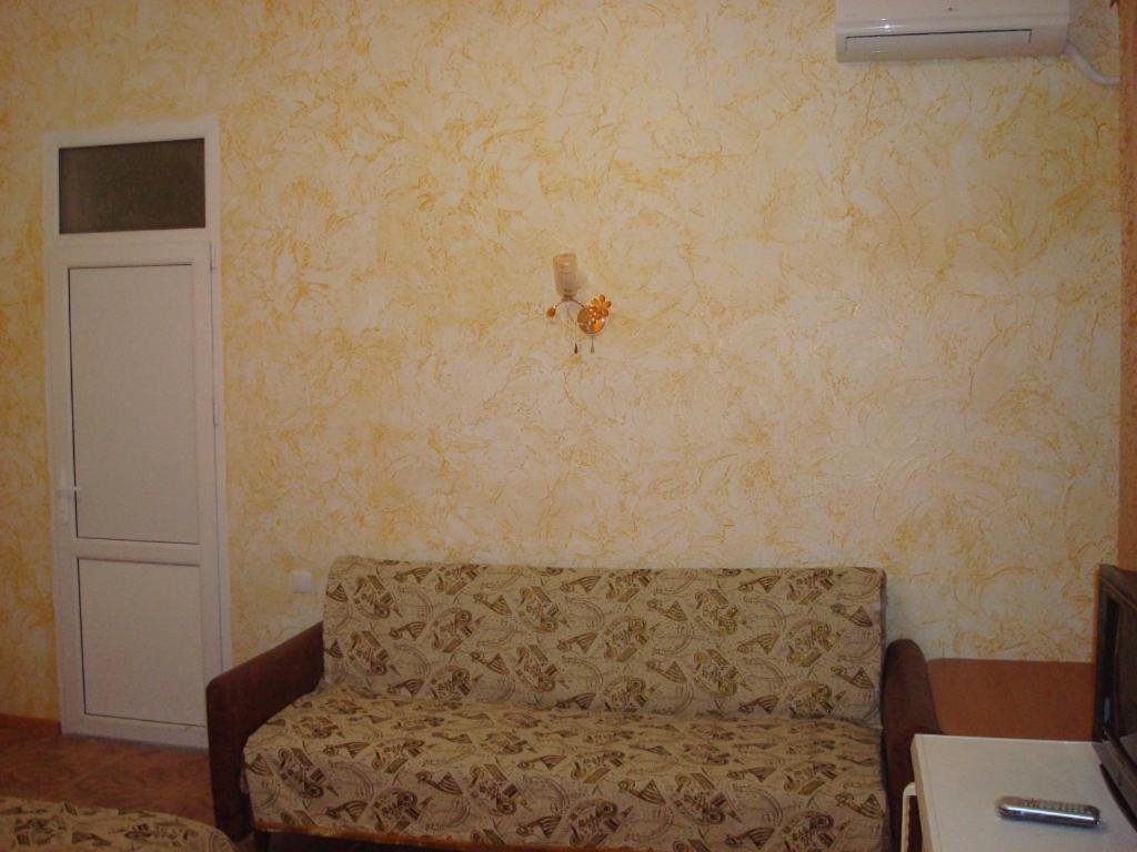 Hôtel Usadba Chayka à Kurortne  Extérieur photo