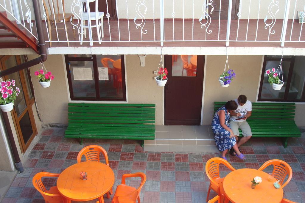 Hôtel Usadba Chayka à Kurortne  Extérieur photo